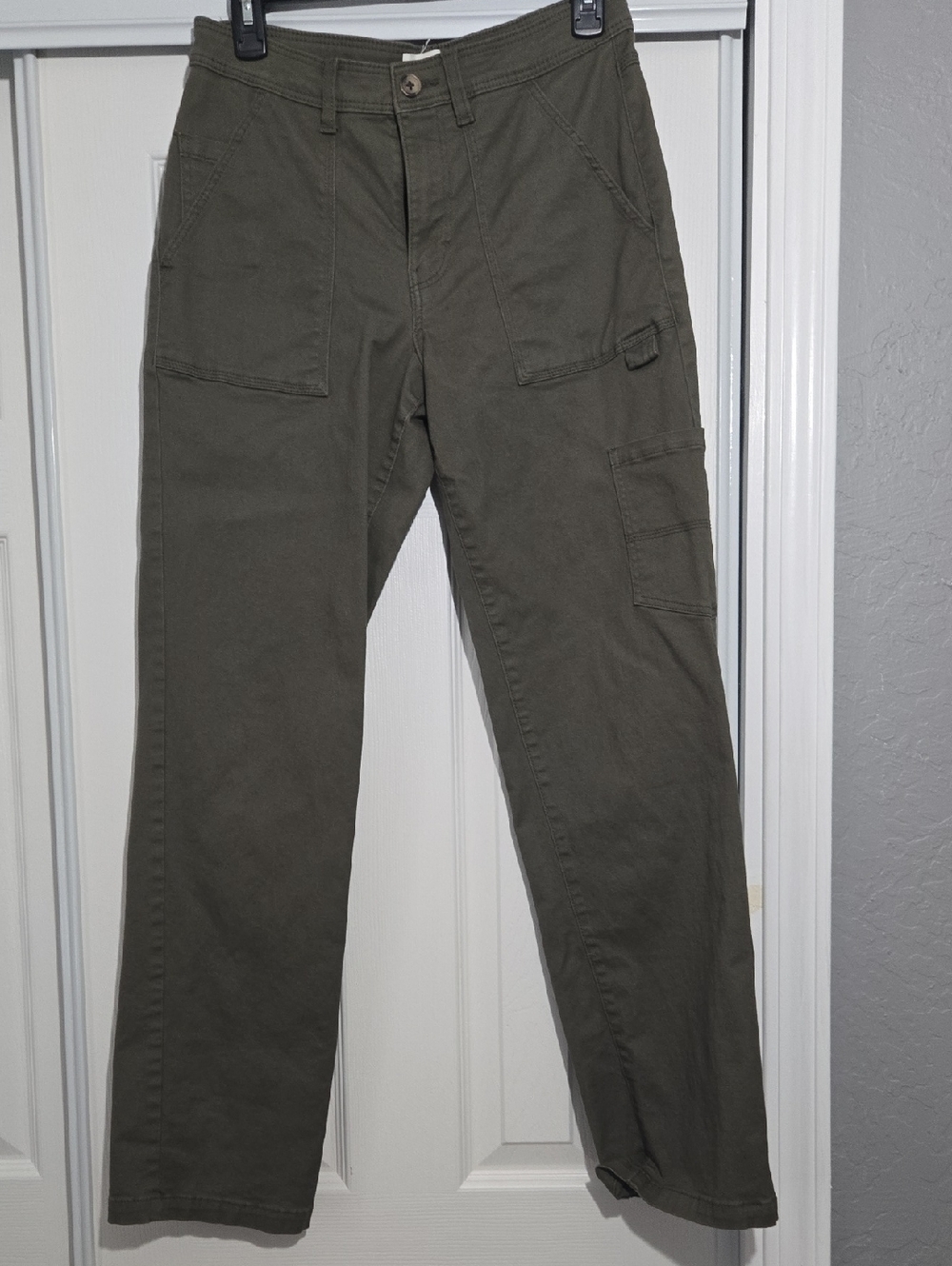 Women's H&M Olive Utility Cargo Pants